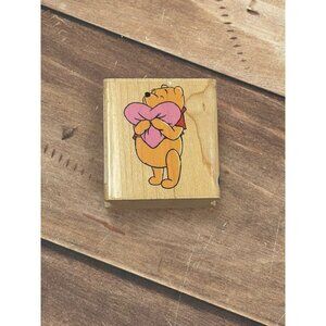 DISNEY ALL NIGHT MEDIA 997F09 POOH BEAR WITH HEART WOOD MOUNTED RUBBER STAMP